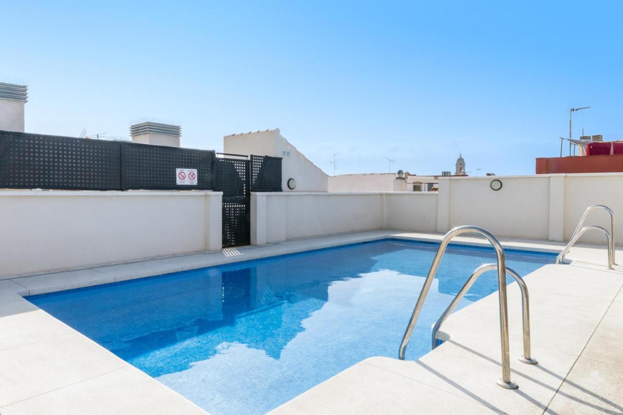 -Malagasunapts-City Centre Terrace Pool Parking Exterior photo