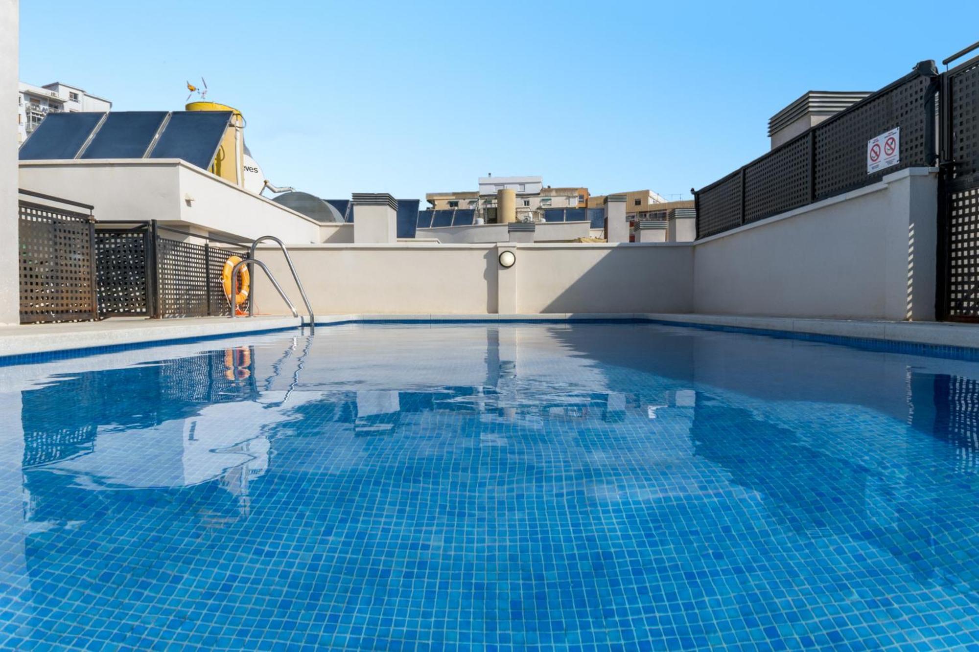 -Malagasunapts-City Centre Terrace Pool Parking Exterior photo